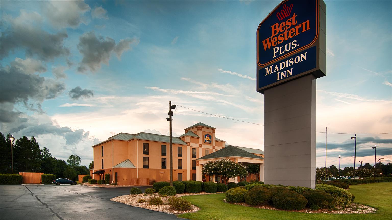 Best Western Plus Μάντισον Εξωτερικό φωτογραφία